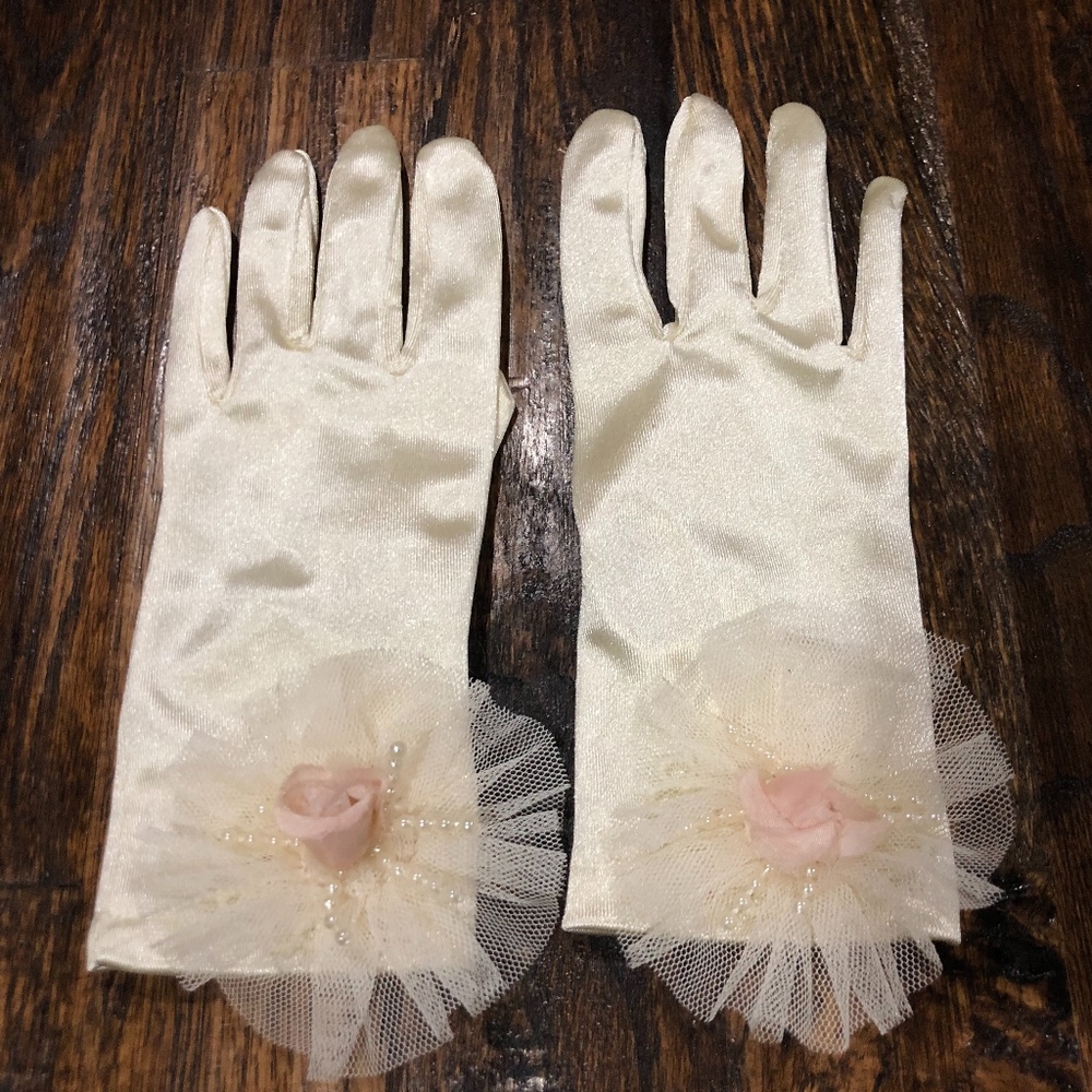 Dollcake Gloves